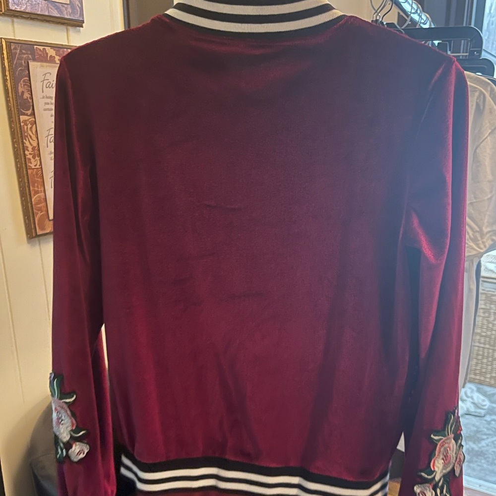 Jacket - Picture 4 of 4